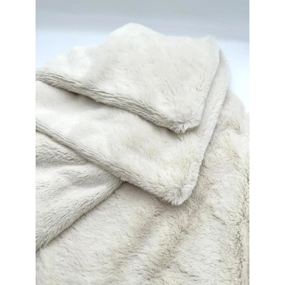 2 Pottery Barn Ivory Faux Fur Square Pillow Cover 24x24 Cream Soft Cozy Plush